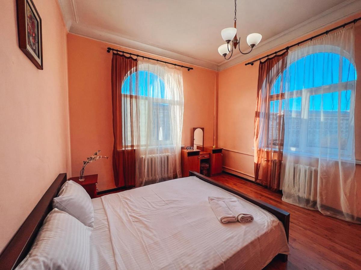 Apartments On Kreshchatik 17 Kiev Exterior foto